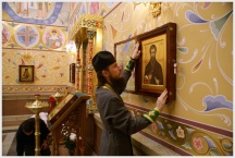 Подготовка домового храма семинарии к престольному празднику (10 апреля 2009 года)